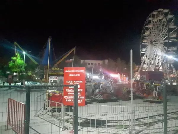 MUĞLA-MARMARİS'TE LUNAPARKA 16 GÜN SONRA İKİNCİ SALDIRI: 1 YARALI