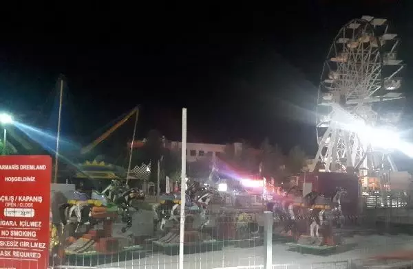 MUĞLA-MARMARİS'TE LUNAPARKA 16 GÜN SONRA İKİNCİ SALDIRI: 1 YARALI
