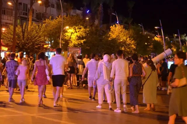 Marmaris'te trafik ekiplerinin bayram mesaisi
