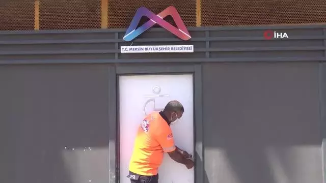Mersin'de çirkin saldırı...Engelli tuvaletini harabeye çevirdiler