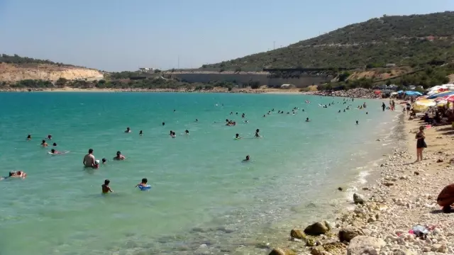 Mersin sahillerinde bayram yoğunluğu