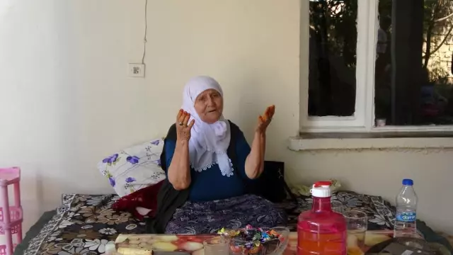 Meryem nineye Mehmetçik'ten duygulandıran bayram ziyareti