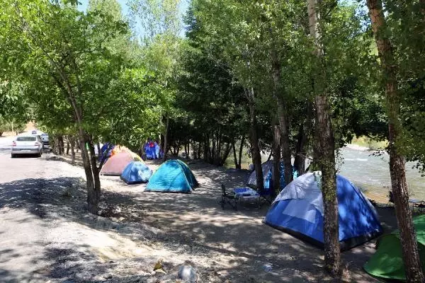 MİLLİ PARKTA ARAÇ YOĞUNLUĞUNA TEPKİ