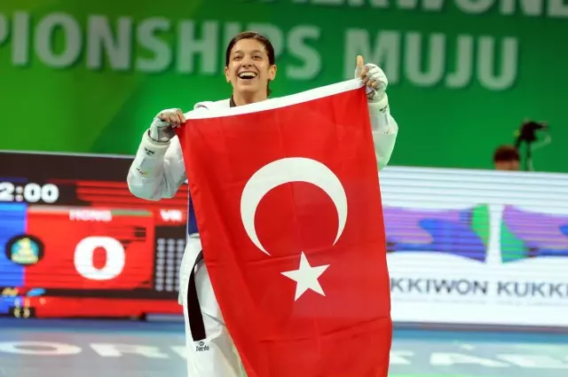 Son dakika... Milli tekvandocu Nur Tatar, kariyerinin tek eksiği olimpiyat altın madalyasını Tokyo'da kazanmayı hedefliyor Son dakika... Milli tekvandocu Nur Tatar, kariyerinin tek eksiği olimpiyat altın madalyasını Tokyo'da kazanmayı hedefliyor