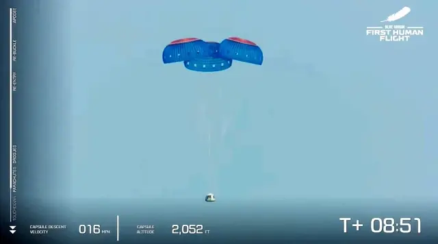 Milyarder iş insanı Jeff Bezoss uzaya çıktı