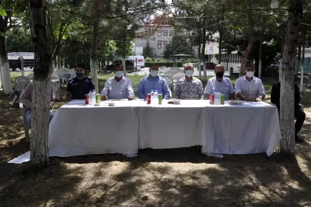 Korona virüs bayramlaşma geleneğini de etkiledi