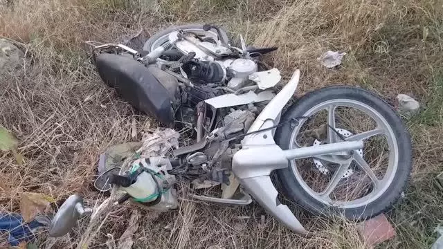 Otomobil ile motosiklet çarpıştı: 2 yaralı