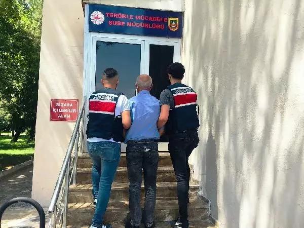PKK'YA FİNANS DESTEĞİ SAĞLAYAN ŞÜPHELİ TUTUKLANDI PKK'YA FİNANS DESTEĞİ SAĞLAYAN ŞÜPHELİ TUTUKLANDI