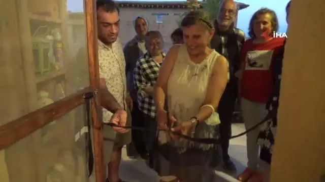 Sanatçıların köyünde sanat evi ve sergisi açıldı Sanatçıların köyünde sanat evi ve sergisi açıldı