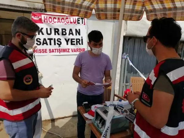 Son dakika! SANCAKTEPE'DE JANDARMA KURBAN SATIŞ VE KESİM YERLERİNİ DENETLEDİ
