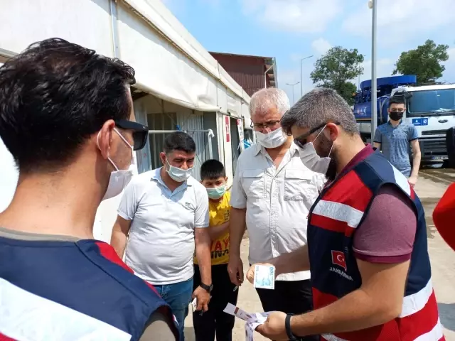 Sancaktepe'de jandarma kurban satış ve kesim yerlerini denetledi