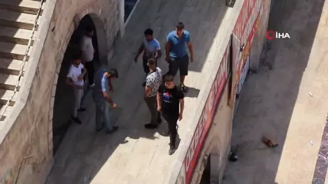 Şanlıurfa'da internet kafede bıçaklı kavga: 1 yaralı Şanlıurfa'da internet kafede bıçaklı kavga: 1 yaralı