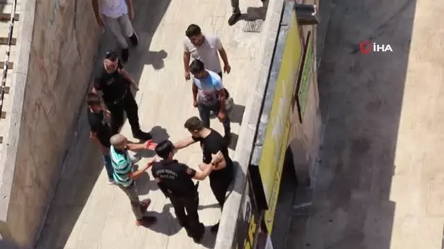 Şanlıurfa'da internet kafede bıçaklı kavga: 1 yaralı