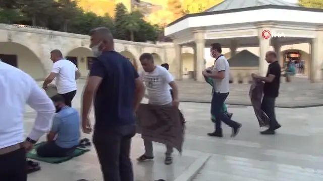 Şanlıurfa'da Kurban Bayramı namazı sevinci