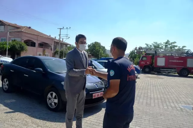 Selendi'de protokol bayramlaştı