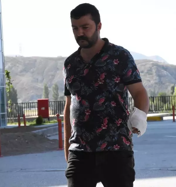 Sivas'ta acemi kasaplar, kendilerini yaraladı