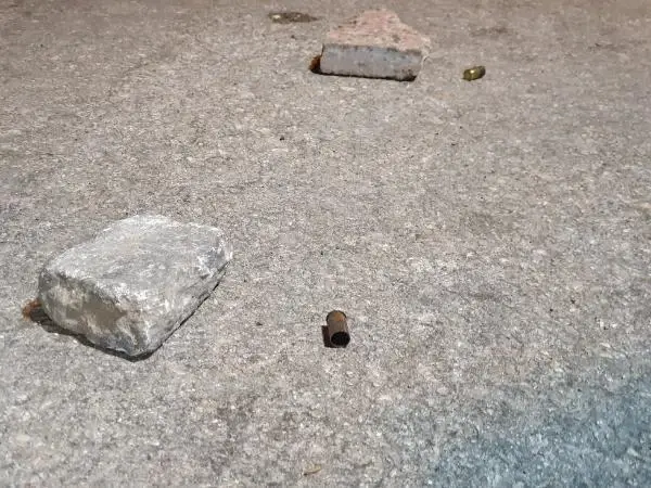 Sokak ortasında silahlı kavga: 2 yaralı