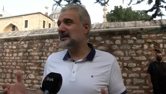 Süleymaniye Camii'nde binlerce vatandaşın katılımıyla bayram namazı kılındı