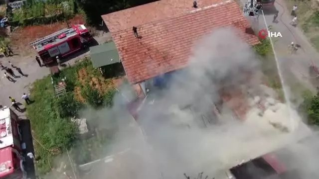Sultanbeyli'de bayram günü çıkan yangın mahalleliyi sokağa döktü