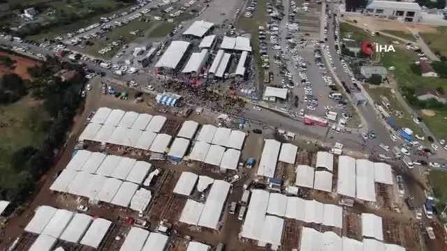 Sultanbeyli'de korona virüs önlemleri alınarak kurbanlar kesildi