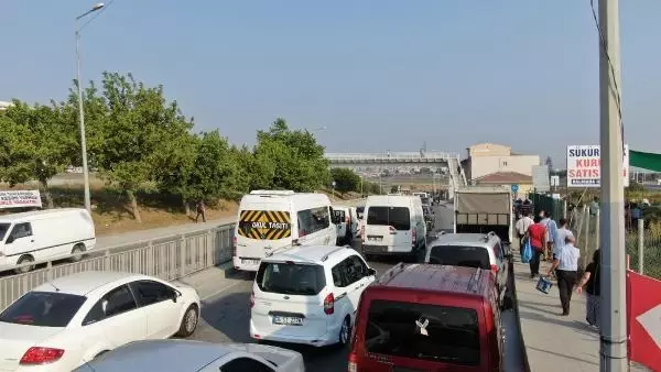 SULTANGAZİ'DE KURBAN PAZARINDAKİ HAREKETLİLİK HAVADAN GÖRÜNTÜLENDİ 2