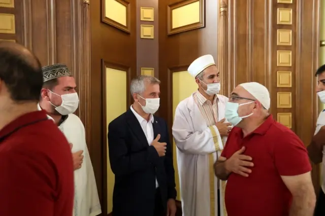 Tahmazoğlu, kurban kesim alanlarını ziyaret etti