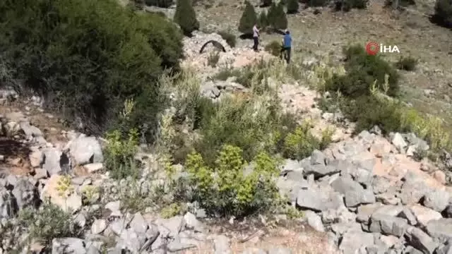 Tarihi Nodar Han ve kemerli kuyu define avcıları tarafından talan edildi Tarihi Nodar Han ve kemerli kuyu define avcıları tarafından talan edildi