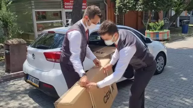 THY kabin memurları 100 çocuğun bisiklet hayalini gerçekleştirdi