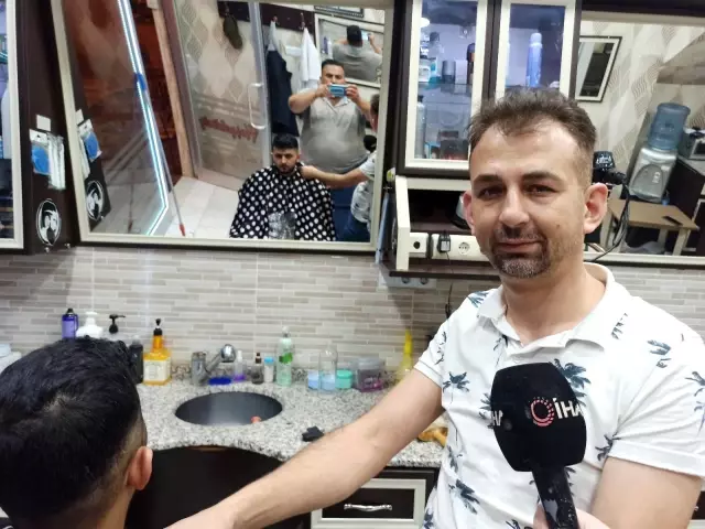 Tıraş olmakta gecikenler bayramı berber ve kuaför salonlarında karşıladı