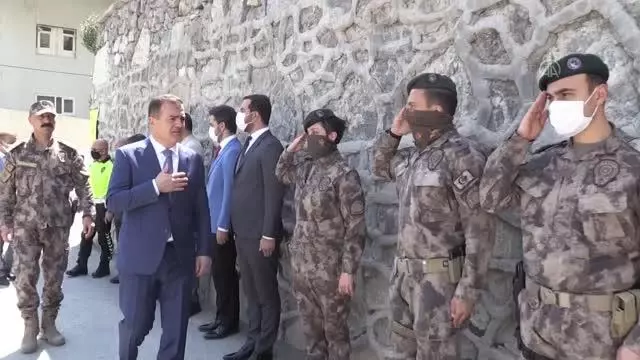 Vali Akbıyık, güvenlik güçleriyle bayramlaştı Vali Akbıyık, güvenlik güçleriyle bayramlaştı