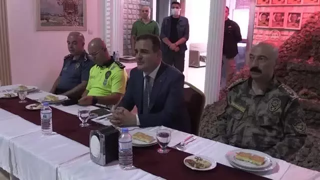 Vali Akbıyık, güvenlik güçleriyle bayramlaştı