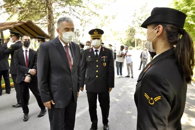 Vali Ayyıldız, Jandarma personelleri ile bayramlaştı Vali Ayyıldız, Jandarma personelleri ile bayramlaştı