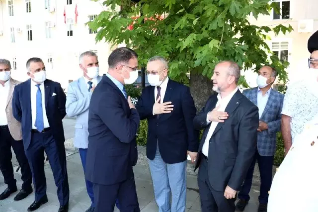 Vali Dr. Ozan Balcı'dan Kurban Bayramı Ziyaretleri Vali Dr. Ozan Balcı'dan Kurban Bayramı Ziyaretleri