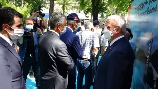 Vali Karaloğlu, Diyarbakırlılarla bayramlaştı Vali Karaloğlu, Diyarbakırlılarla bayramlaştı