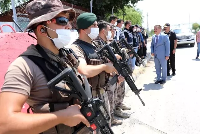 Vali Sarıibrahim Kurban Bayramı ziyaretlerinde bulundu