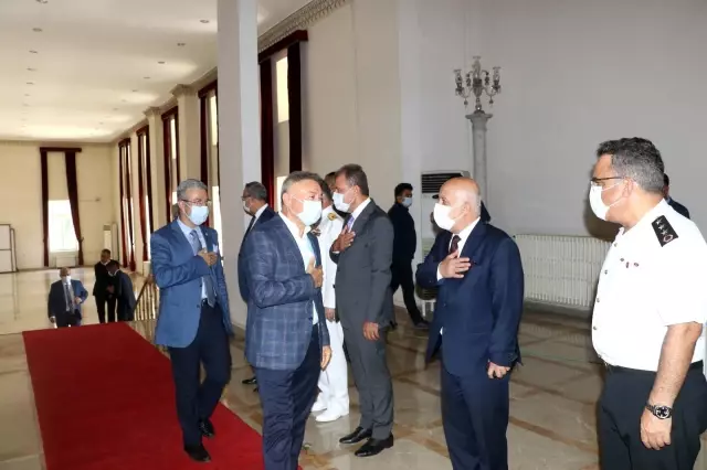 Vali Su: 'Bayramın güzelliklerini, sevincini hep birlikte paylaşalım, yaşayalım'