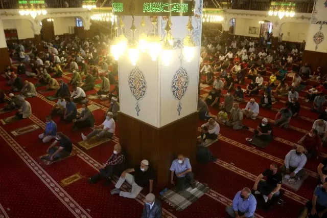 Van'da resmi bayramlaşma programı düzenlendi