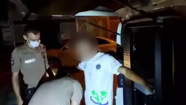 Vatandaşlar tarafından yakalanan hırsız gözaltına alındı