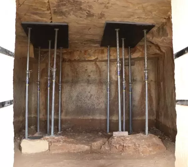 ZEUGMA'DA KAYA ODALARI GÜN YÜZÜNE ÇIKARILDI