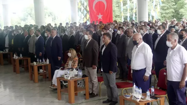AK Parti Genel Başkan Yardımcısı Efkan Ala, partisinin bayramlaşma töreninde konuştu