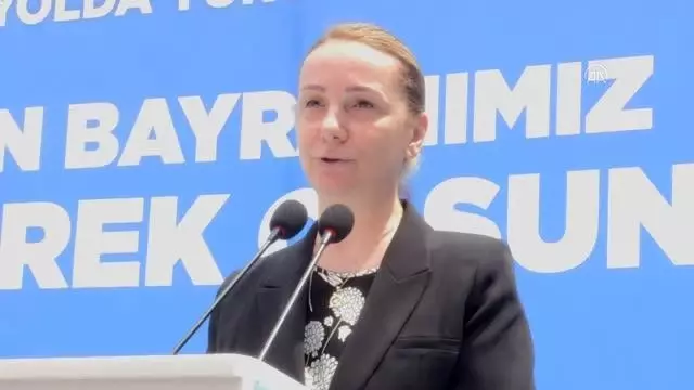 AK Parti MKYK Üyesi Zeybek, partisinin bayramlaşma programında konuştu