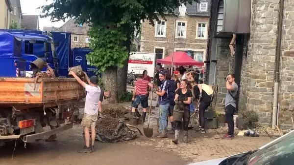 Almanya'da Stolberg bölge sakinleri selde yaşananları anlattı