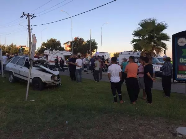 Ambulans kaza yaptı: 1 ölü, 5 yaralı