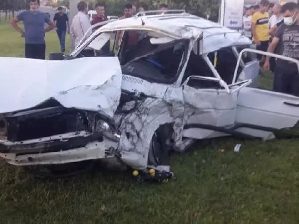 Ambulans kaza yaptı: 1 ölü, 5 yaralı