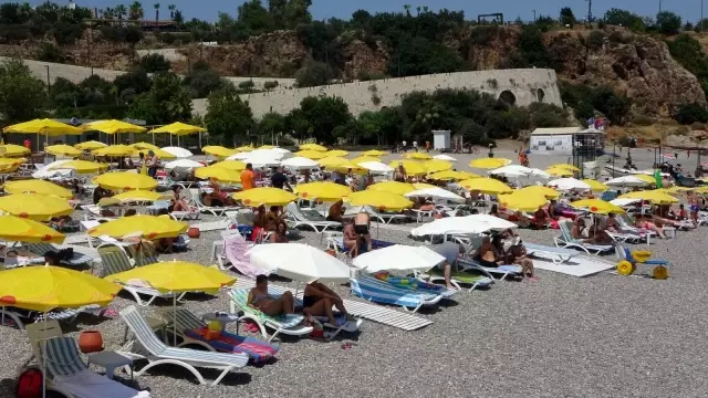 Sahillerde yerli turist yoğunluğu