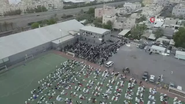 Arap ülkelerinde korona virüs gölgesinde bayram kutlaması Arap ülkelerinde korona virüs gölgesinde bayram kutlaması
