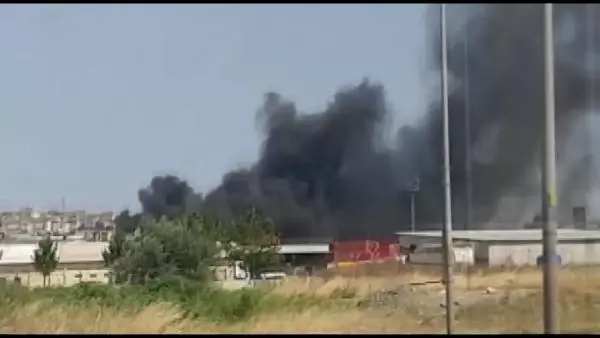Son dakika haberi | Avcılar'da lastik deposunda yangın (1)