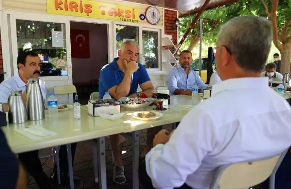 BAKAN ERSOY'DAN TAKSİCİLERE BAYRAM ZİYARETİ