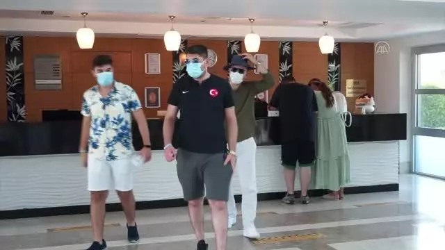 BALIKESİR - Edremit Körfezi bayramda doldu taştı
