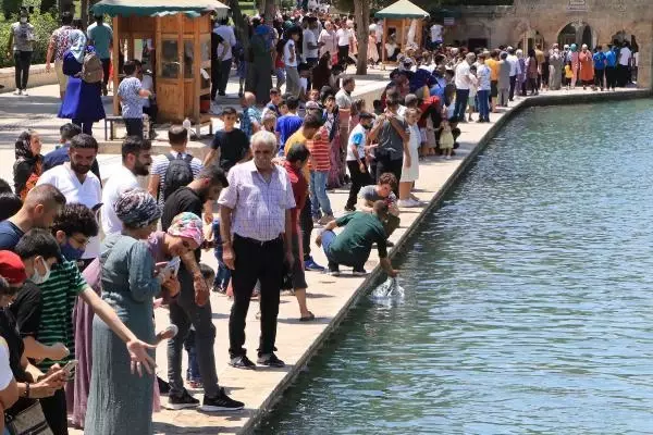 BALIKLIGÖL'E ZİYARETÇİ AKINI